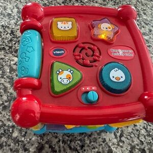 V tech Busy Learners Activity Cube - Red and Blue